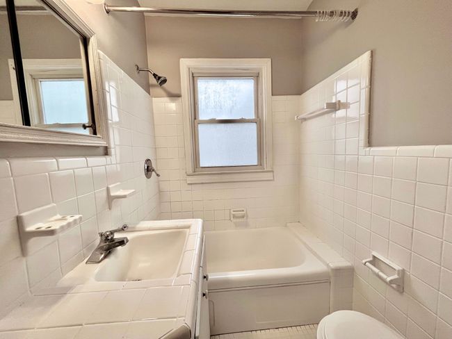 APT-4 - 62 Madison Ct, Condo with 1 bedrooms, 1 bathrooms and null parking in Clarkston MI | Image 7