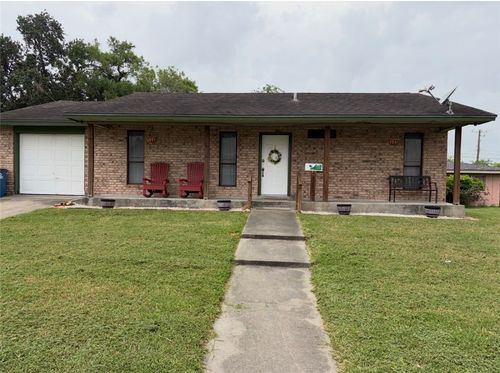 225 N Sehorn Street, Sinton, TX, 78387 | Card Image