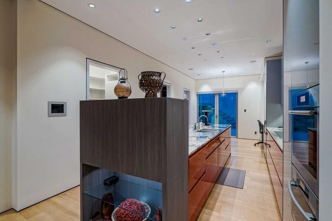 2906 Marquette St Sw, House other with 4 bedrooms, 6 bathrooms and 6 parking in Calgary AB | Image 11