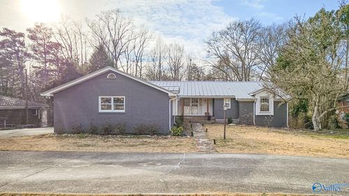 241 Hampton Rd Nw, Hartselle, AL, 35640-2113 | Card Image