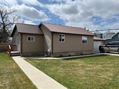 420 1st Ave S, Fairfield, MT, 59436-9203 | Card Image