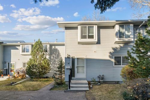 15-4810 40 Ave Sw, Calgary, AB, T3E1E5 | Card Image