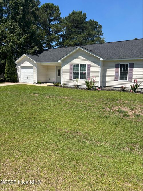 158 Ashbury Park Ln, Richlands, NC, 28574-7448 | Card Image