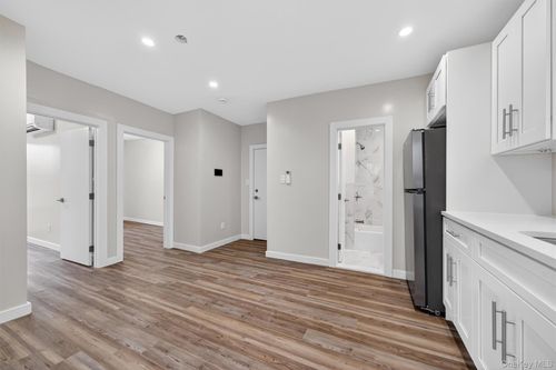 3r-303 Main St, Hurleyville, NY, 12747-5440 | Card Image
