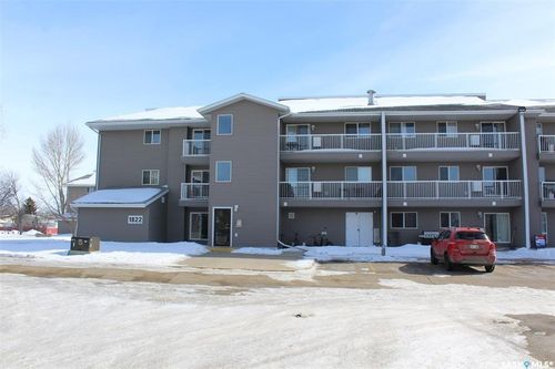 106-1822 Eaglesham Ave, Weyburn, SK, S4H3A8 | Card Image