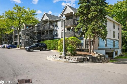 201-2030 Cleaver Ave, Burlington, ON, L7M4C3 | Card Image