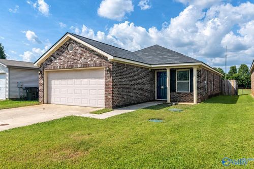 151 Cloverbrook Dr, Harvest, AL, 35749-3211 | Card Image