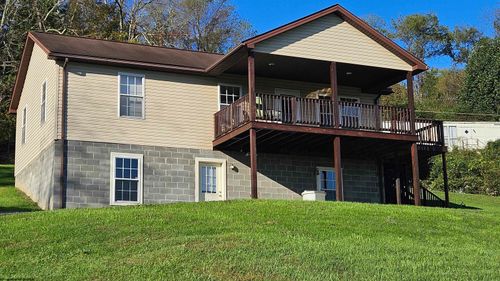 213 3rd Street, Belington, WV, 26250-7652 | Card Image