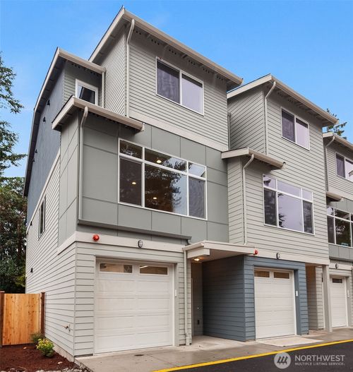 c-2324 N 185th Street, Shoreline, WA, 98133 | Card Image
