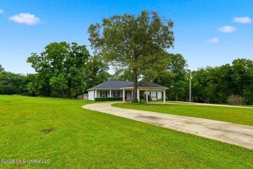 512 Stokes Rd, Ridgeland, MS, 39157-1701 | Card Image