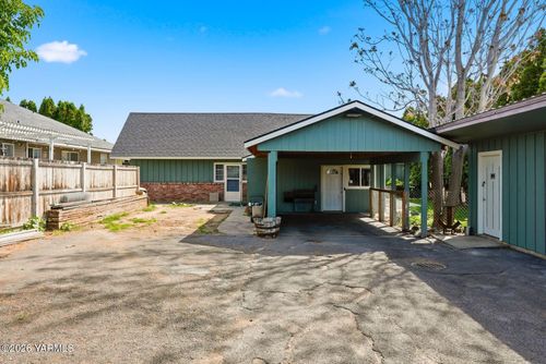 205 S 50th Ave, Yakima, WA, 98908-3414 | Card Image