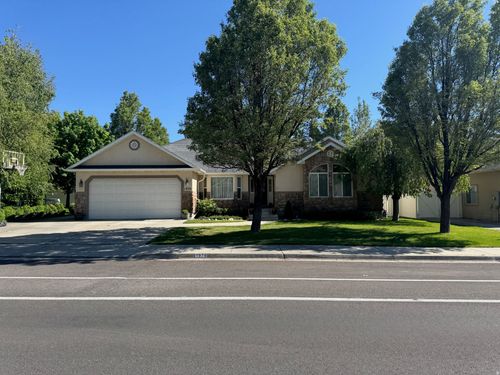 1976 River Bottom Rd, Springville, UT, 84663-3232 | Card Image