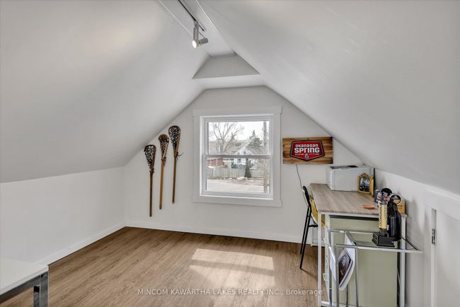 660 Romaine St, House other with 4 bedrooms, 2 bathrooms and 2 parking in Peterborough ON | Image 27