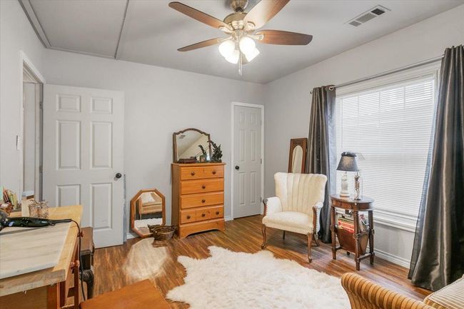 1121 18 Th St, House other with 3 bedrooms, 2 bathrooms and null parking in Orange TX | Image 27