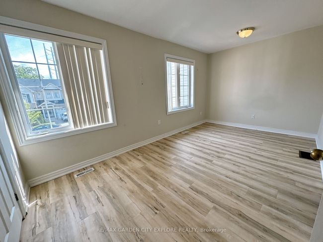25 Chloe St, House attached with 3 bedrooms, 2 bathrooms and 1 parking in Saint Catharines ON | Image 12