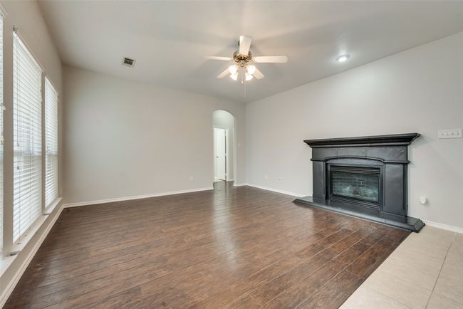 5832 Center Ridge Dr, House other with 3 bedrooms, 2 bathrooms and null parking in Fort Worth TX | Image 9