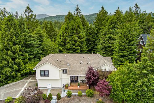 4266 Forest Hills Dr, Fortuna, CA, 95540-4833 | Card Image
