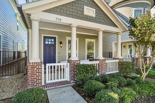 719 Hammond St, Coppell, TX, 75019-2406 | Card Image