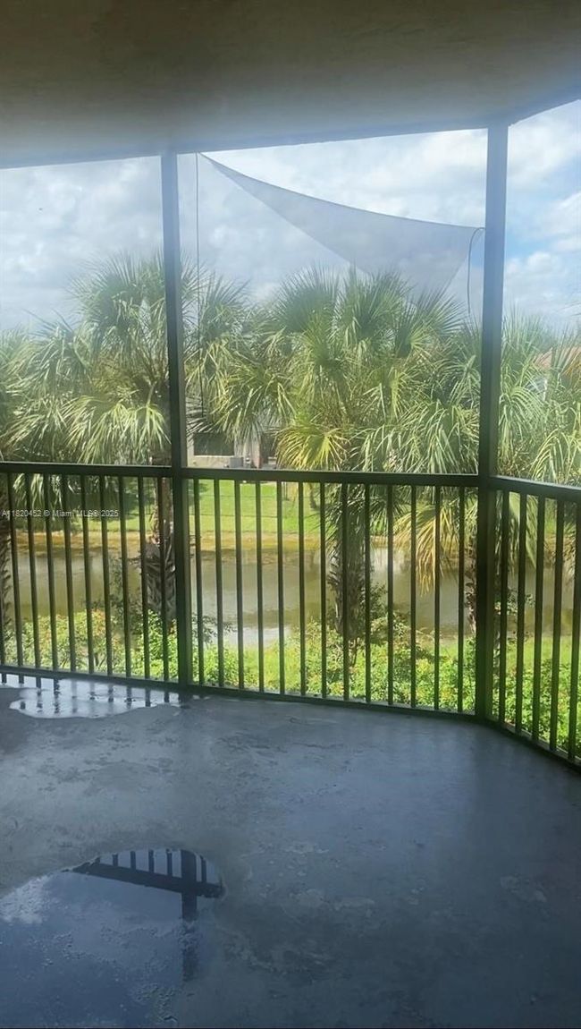APT-307 - 3470 Foxcroft Rd, Condo with 2 bedrooms, 2 bathrooms and null parking in Miramar FL | Image 8