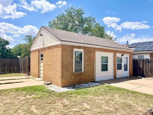 rear-2201 28th St, Lubbock, TX, 79411-1407 | Card Image