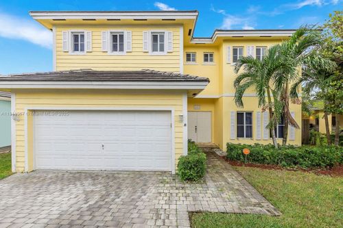 2883 Ne 4th St, Homestead, FL, 33033-7090 | Card Image