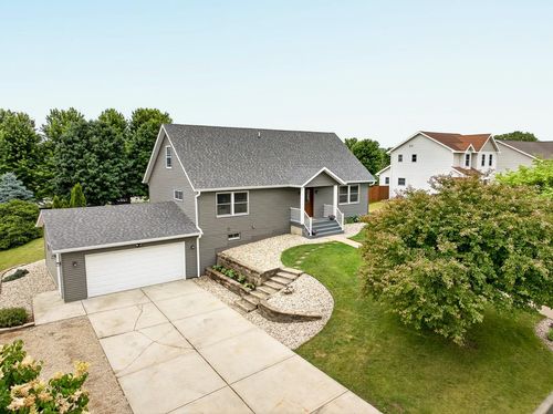 613 Windlach Street, New Glarus, WI, 53574 | Card Image