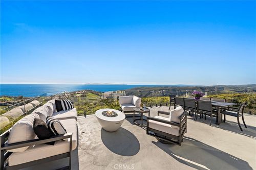3253 Alta Laguna Blvd, Laguna Beach, CA, 92651-2066 | Card Image