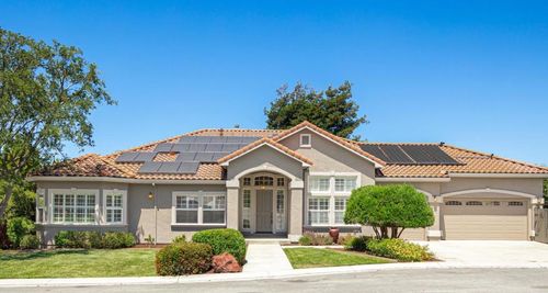 961 Oak Creek Ct, Hollister, CA, 95023-9195 | Card Image