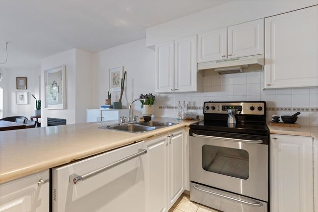 102 - 1562 W 5 Th Avenue, Condo with 2 bedrooms, 1 bathrooms and 1 parking in Vancouver BC | Image 13