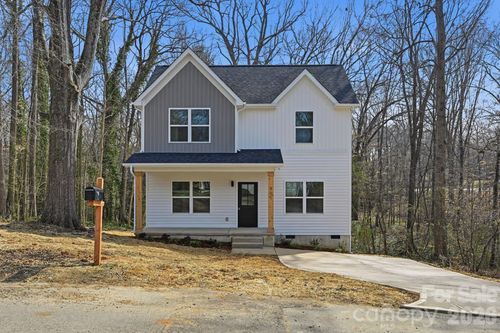 901 S Carolina Ave, Spencer, NC, 28159-2027 | Card Image