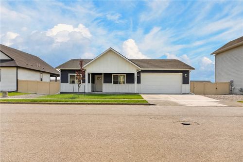 7032 Copper Sunset Dr, Billings, MT, 59106-2253 | Card Image