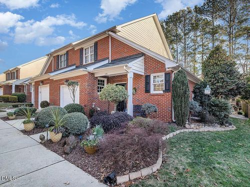 126 Tuska Hills Dr, Holly Springs, NC, 27540-8407 | Card Image