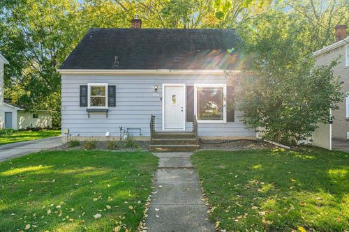 1015 W Hawes Street, APPLETON, WI, 54914 | Card Image