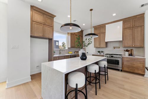 2508 Baylor St, Houston, TX, 77009-1728 | Card Image