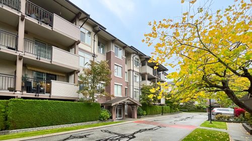 302-10092 148 St, Surrey, BC, V3R4G7 | Card Image