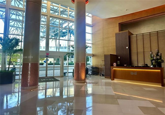 STE-4M - 400 Alton Rd, Condo with 1 bedrooms, 2 bathrooms and null parking in Miami Beach FL | Image 72