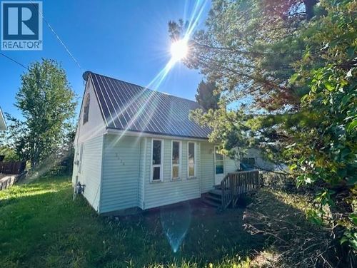 5424 52nd St, Fort Nelson, BC, V0C1R0 | Card Image
