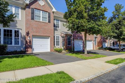 86 Ironwood Court, Condo with 3 bedrooms, 2 bathrooms and null parking in Middletown NJ | Image 2