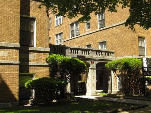 g-7514 N Hoyne Ave, Chicago, IL, 60645-2121 | Card Image