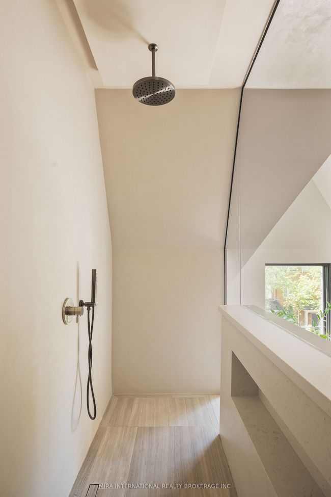 48 Shaftesbury Ave, House attached with 4 bedrooms, 5 bathrooms and null parking in Toronto ON | Image 31