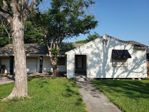 1330 Florida Ave, Corpus Christi, TX, 78415-4314 | Card Image