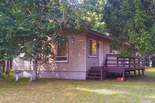 930 East Ct, Nekoosa, WI, 54457-9037 | Card Image