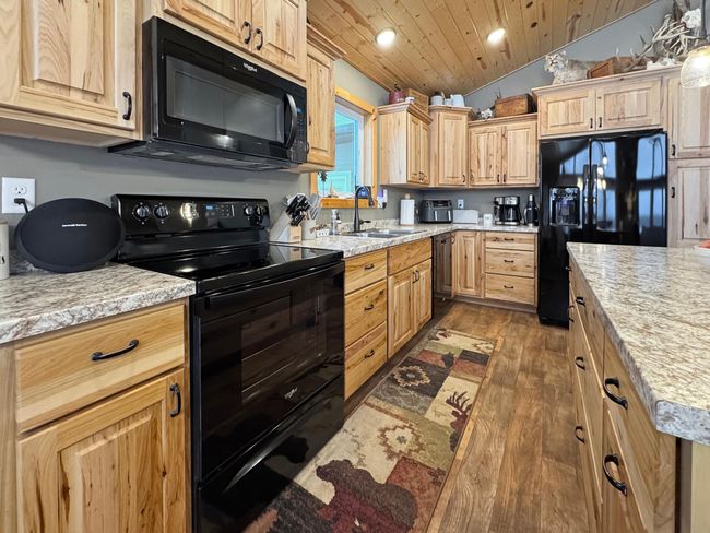 Kitchen | Image 13