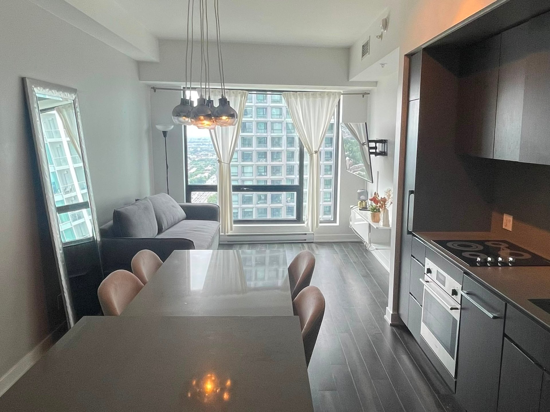 Residential Lease in Montréal (Ville-Marie) 2