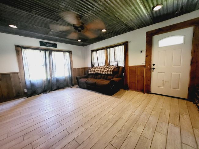 213 Hawthorne St, Home with 4 bedrooms, 1 bathrooms and null parking in Elkhart TX | Image 16