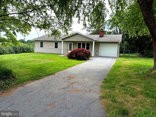 810 Wisteria Dr, WESTMINSTER, MD, 21157-6239 | Card Image