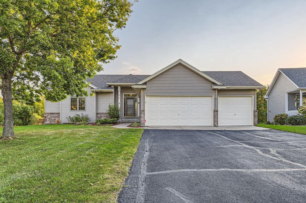 Kayla Ln, Hanover, MN 55341