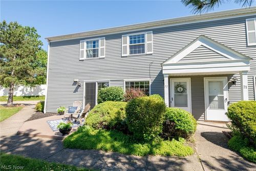 77 Firebush Ln, Northfield, OH, 44067-2879 | Card Image