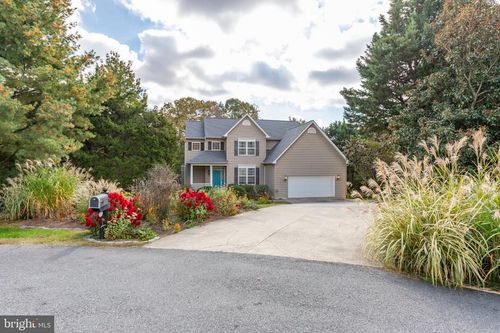 11 Averil Ct, FREDERICKSBURG, VA, 22406-6261 | Card Image