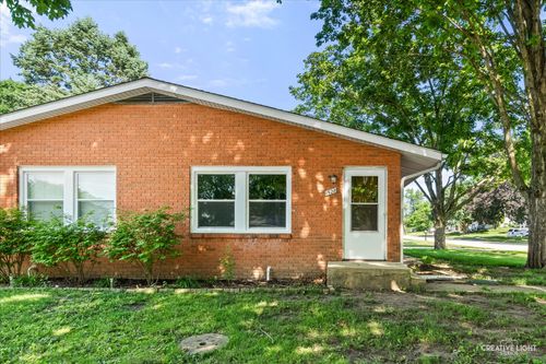 1528 Oak Lane, Sycamore, IL, 60178 | Card Image